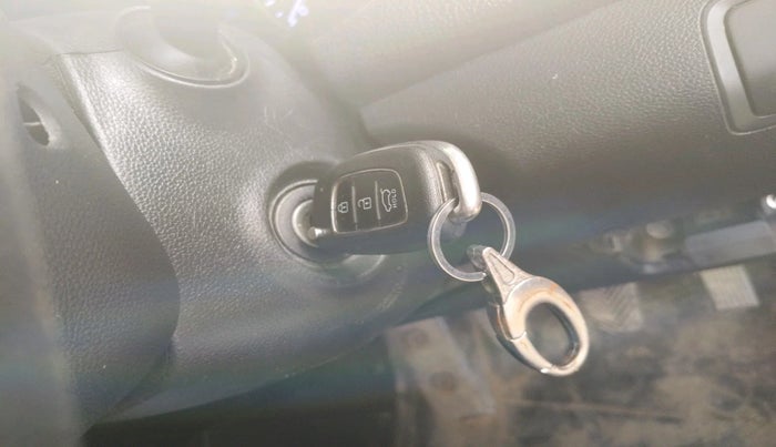 2017 Hyundai Elite i20 ASTA 1.2 DUAL TONE, Petrol, Manual, 58,406 km, interior