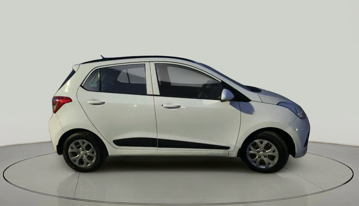 2016 Hyundai Grand i10 SPORTZ 1.2 KAPPA VTVT, Petrol, Manual, 98,302 km, exterior