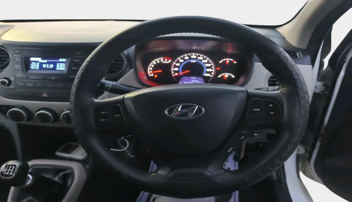 2016 Hyundai Grand i10 SPORTZ 1.2 KAPPA VTVT, Petrol, Manual, 98,302 km, interior