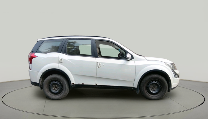 2018 Mahindra XUV500 W7, Diesel, Manual, 64,758 km, exterior