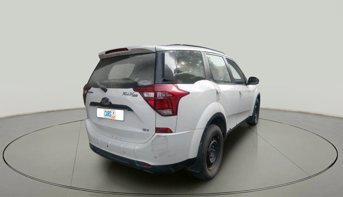 2018 Mahindra XUV500 W7, Diesel, Manual, 64,758 km, exterior