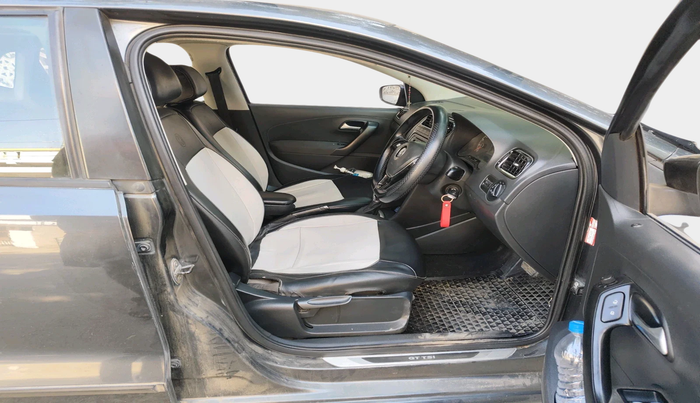 2015 Volkswagen Polo GT TSI AT, Petrol, Automatic, 1,25,153 km, interior