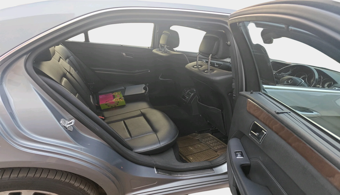 2015 Mercedes Benz E Class E 250 CDI AVANTGARDE, Diesel, Automatic, 47,605 km, interior