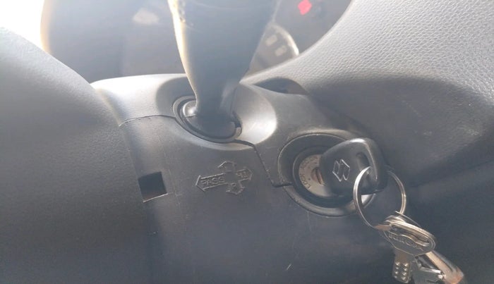 2011 Maruti Swift VDI, Diesel, Manual, 2,84,003 km, interior