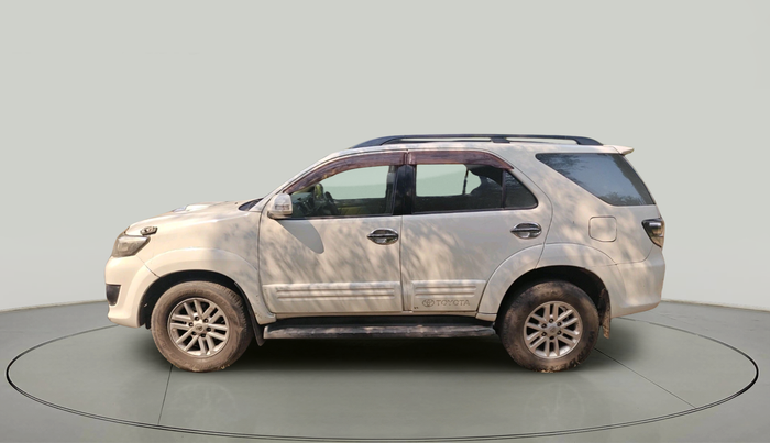 2012 Toyota Fortuner 3.0 4X4 MT, Diesel, Manual, 2,97,521 km, exterior