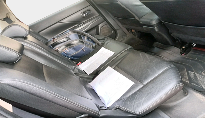 2019 Mitsubishi Outlander 2.4 AT, Petrol, Automatic, 79,857 km, interior