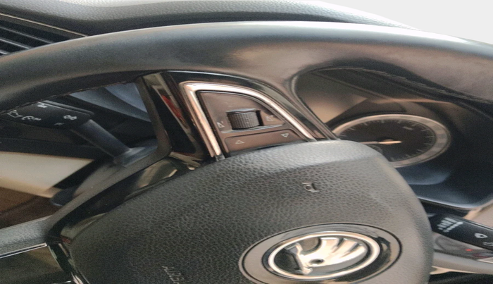 2018 Skoda Kodiaq STYLE 2.0 TDI 4X4 AT, Diesel, Automatic, 1,56,158 km, interior