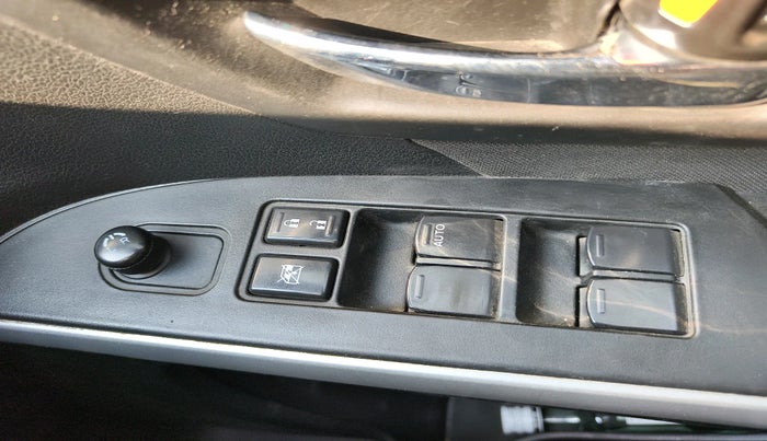 2015 Maruti S Cross DELTA 1.3, Diesel, Manual, 1,70,774 km, interior