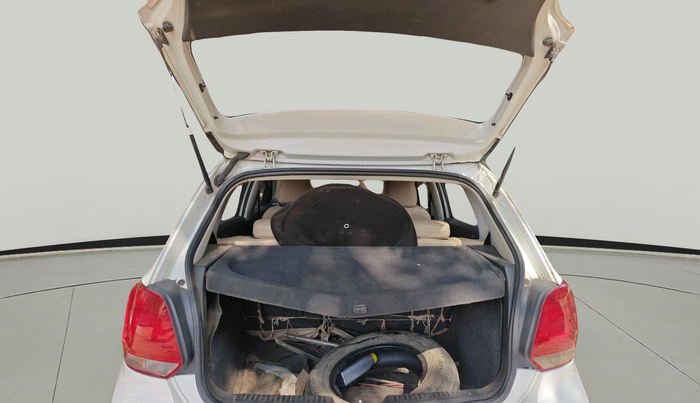 2015 Volkswagen Polo COMFORTLINE 1.5L, Diesel, Manual, 1,00,800 km, exterior