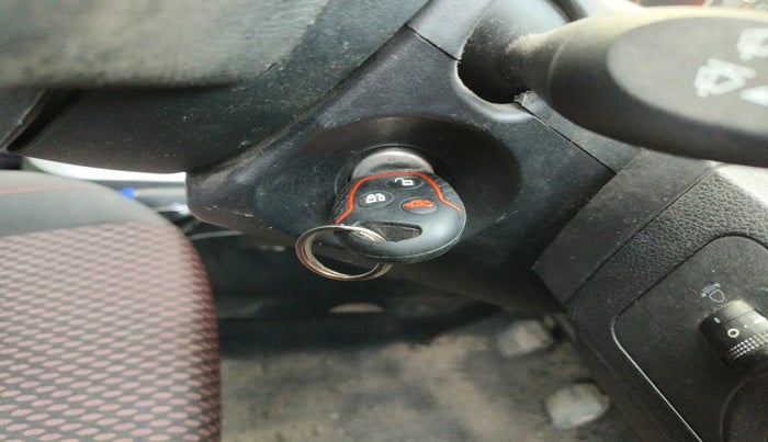 2010 Ford Figo ZXI 1.2 PETROL, Petrol, Manual, 1,01,121 km, interior