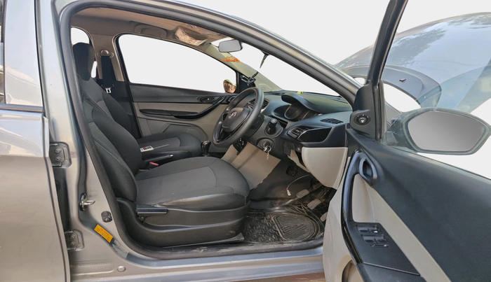 2018 Tata Tiago XT PETROL, Petrol, Manual, 67,198 km, interior