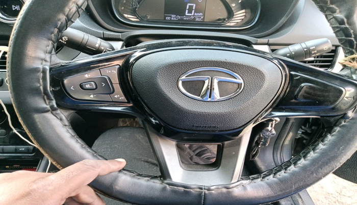 2022 Tata NEXON XM PLUS SUNROOF DIESEL, Diesel, Manual, 1,00,166 km, interior