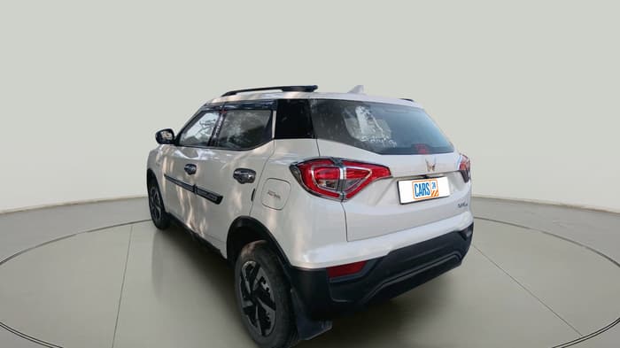 2023 Mahindra XUV300 W4 1.2 PETROL, Petrol, Manual, 12,473 km, exterior