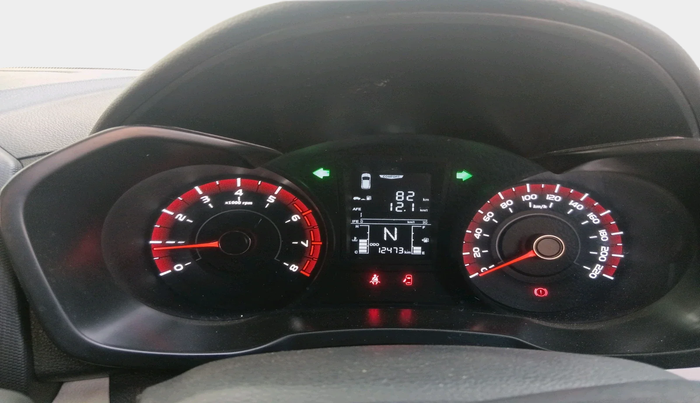 2023 Mahindra XUV300 W4 1.2 PETROL, Petrol, Manual, 12,473 km, interior