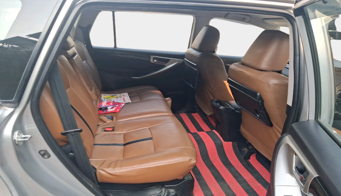 2016 Toyota Innova Crysta 2.4 VX 8 STR, Diesel, Manual, 1,80,804 km, interior