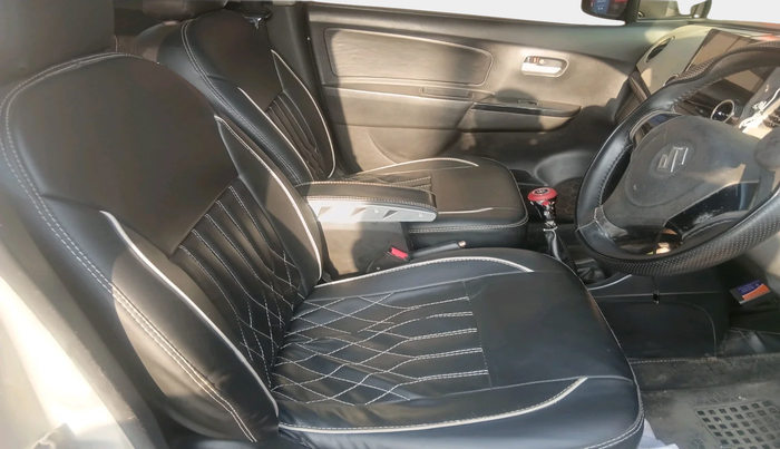 2017 Maruti Wagon R 1.0 VXI, Petrol, Manual, 1,11,468 km, interior