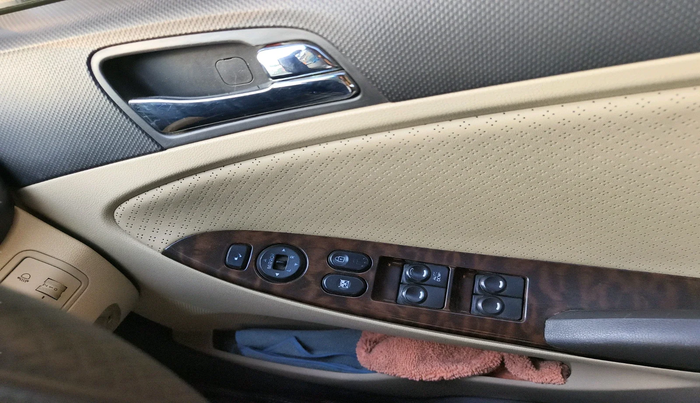 2014 Hyundai Verna FLUIDIC 1.6 VTVT SX OPT, Petrol, Manual, 73,152 km, interior