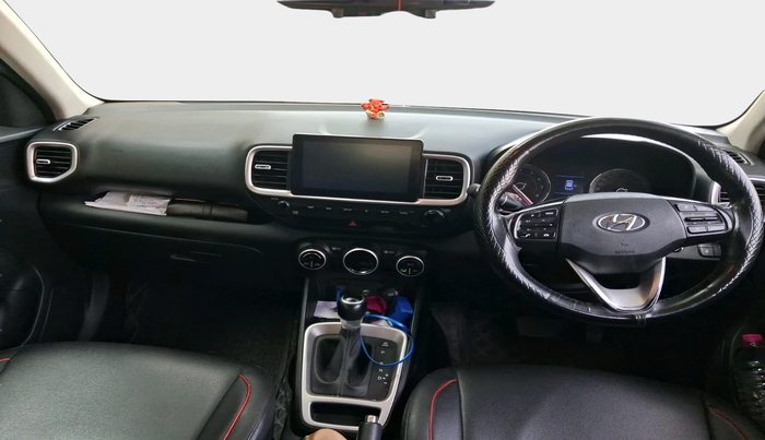 2019 Hyundai VENUE SX PLUS 1.0 TURBO DCT, Petrol, Automatic, 1,22,732 km, interior