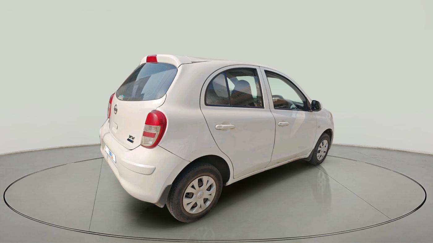2015 Nissan Micra Active XV, Petrol, Manual, 66,000 km, exterior