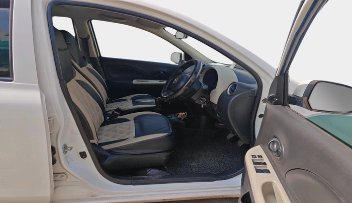 2015 Nissan Micra Active XV, Petrol, Manual, 65,167 km, interior