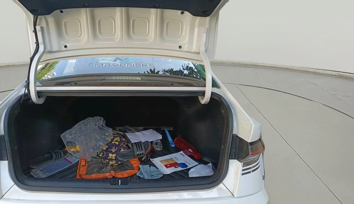 2023 Hyundai Verna SX 1.5 Turbo Petrol MT, Petrol, Manual, 34,629 km, exterior