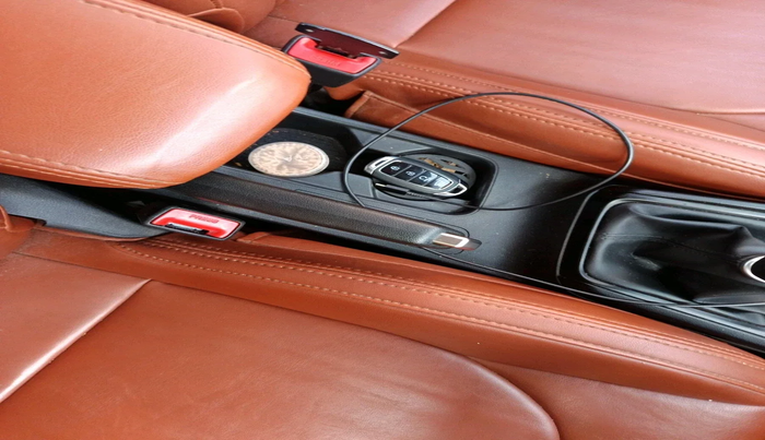 2023 Hyundai Verna SX 1.5 Turbo Petrol MT, Petrol, Manual, 34,629 km, interior