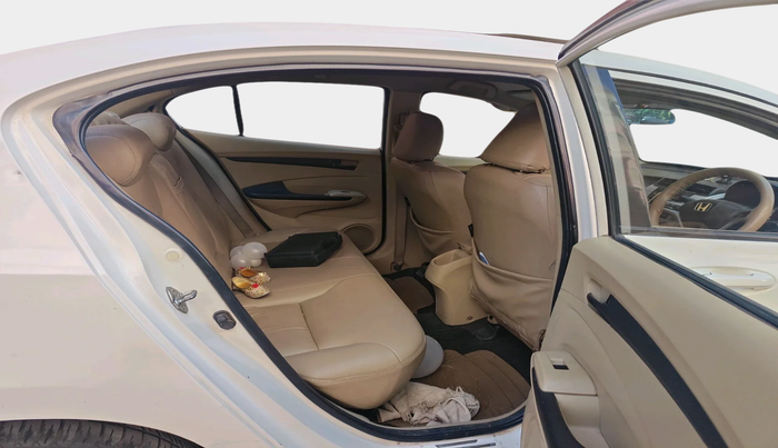 2010 Honda City 1.5L I-VTEC S MT, Petrol, Manual, 1,10,425 km, interior