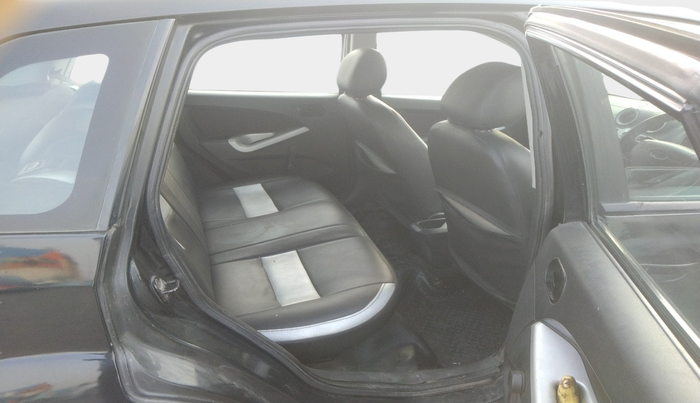 2012 Ford Figo TITANIUM 1.4 DIESEL, Diesel, Manual, 1,28,519 km, interior