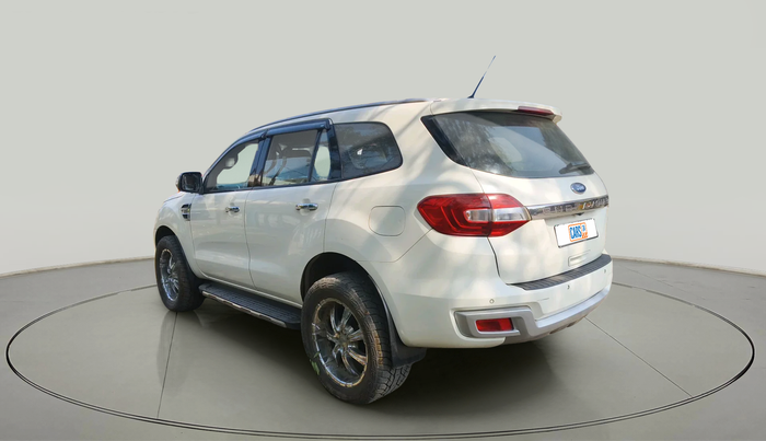 2016 Ford Endeavour TITANIUM 3.2 4X4 AT, Diesel, Automatic, 2,07,527 km, exterior