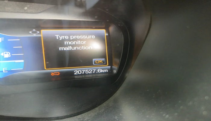 2016 Ford Endeavour TITANIUM 3.2 4X4 AT, Diesel, Automatic, 2,07,527 km, interior