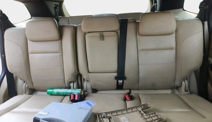 2016 Ford Endeavour TITANIUM 3.2 4X4 AT, Diesel, Automatic, 2,07,527 km, interior