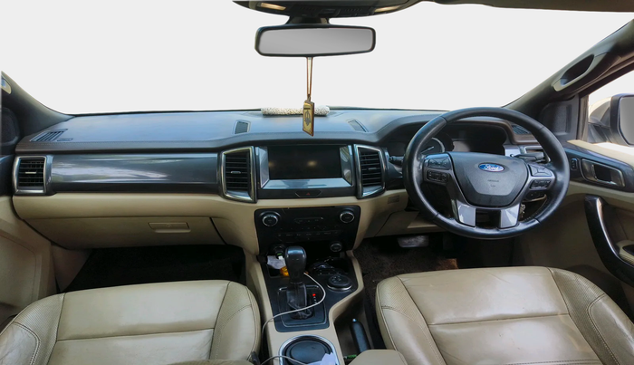 2016 Ford Endeavour TITANIUM 3.2 4X4 AT, Diesel, Automatic, 2,07,527 km, interior