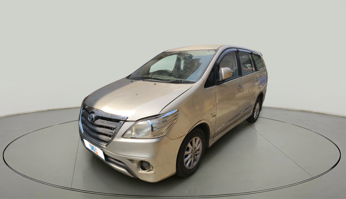 2014 Toyota Innova 2.5 ZX 7 STR, Diesel, Manual, 1,17,154 km, exterior
