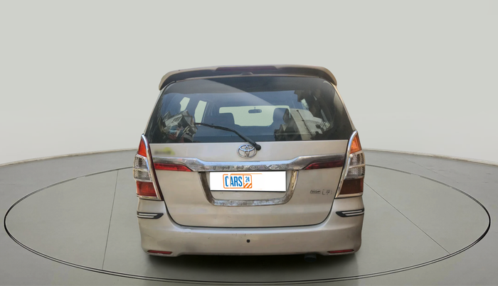 2014 Toyota Innova 2.5 ZX 7 STR, Diesel, Manual, 1,17,154 km, exterior