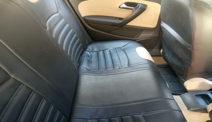 2015 Volkswagen Polo HIGHLINE1.2L, Petrol, Manual, 80,434 km, interior