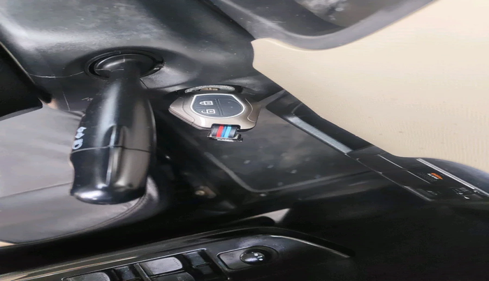 2017 Maruti Wagon R 1.0 VXI AMT, Petrol, Automatic, 42,211 km, interior