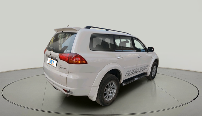 2014 Mitsubishi Pajero Sport 2.5 MT 4X4, Diesel, Manual, 1,32,147 km, exterior