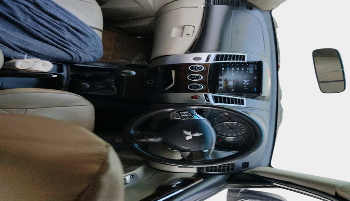 2014 Mitsubishi Pajero Sport 2.5 MT 4X4, Diesel, Manual, 1,32,147 km, interior