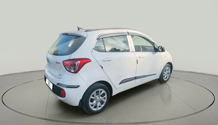 2017 Hyundai Grand i10 SPORTZ 1.2 KAPPA VTVT, Petrol, Manual, 58,219 km, exterior