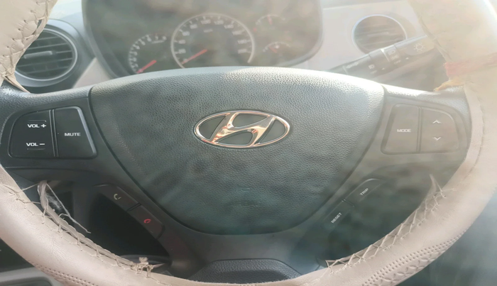 2017 Hyundai Grand i10 SPORTZ 1.2 KAPPA VTVT, Petrol, Manual, 58,219 km, interior