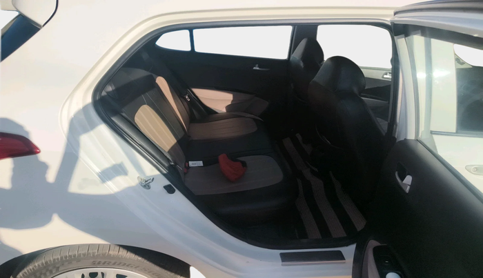 2017 Hyundai Grand i10 SPORTZ 1.2 KAPPA VTVT, Petrol, Manual, 58,219 km, interior