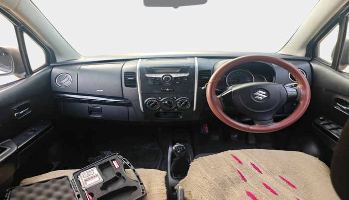 2014 Maruti Wagon R Stingray VXI, Petrol, Manual, 47,257 km, interior