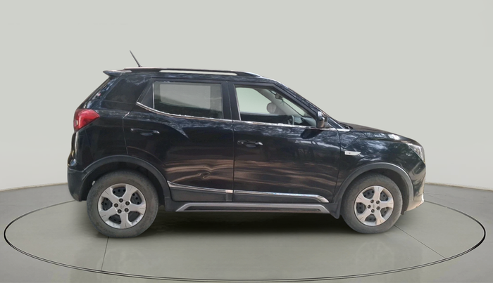 2020 Mahindra XUV300 W6 1.5 Diesel, Diesel, Manual, 52,753 km, exterior