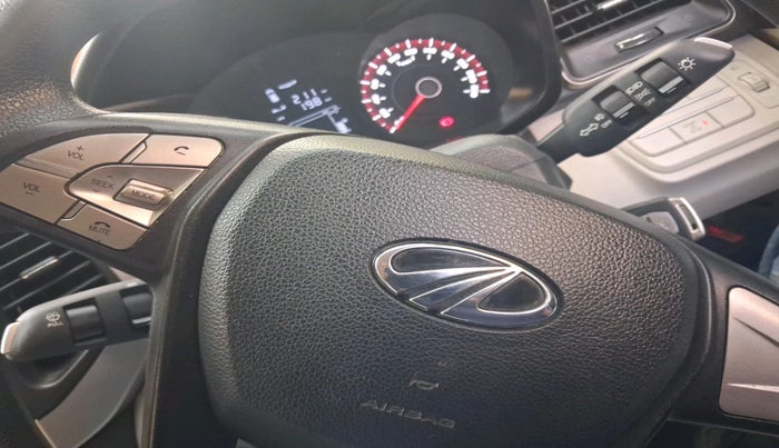 2020 Mahindra XUV300 W6 1.5 Diesel, Diesel, Manual, 52,753 km, interior