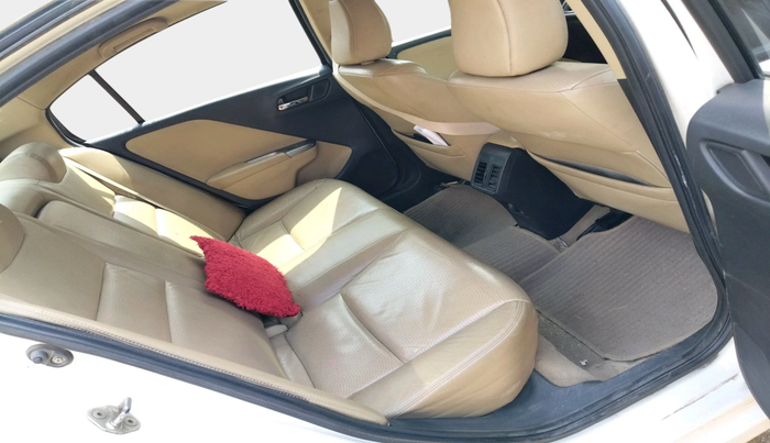 2015 Honda City 1.5L I-DTEC VX, Diesel, Manual, 1,21,221 km, interior