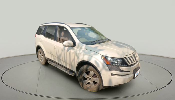 2015 Mahindra XUV500 W8, Diesel, Manual, 46,300 km, exterior