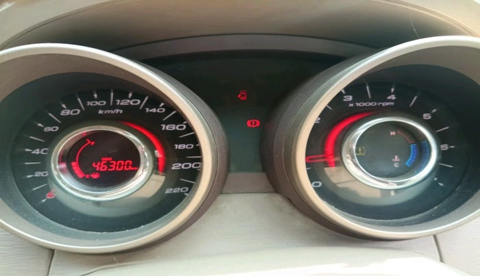 2015 Mahindra XUV500 W8, Diesel, Manual, 46,300 km, interior