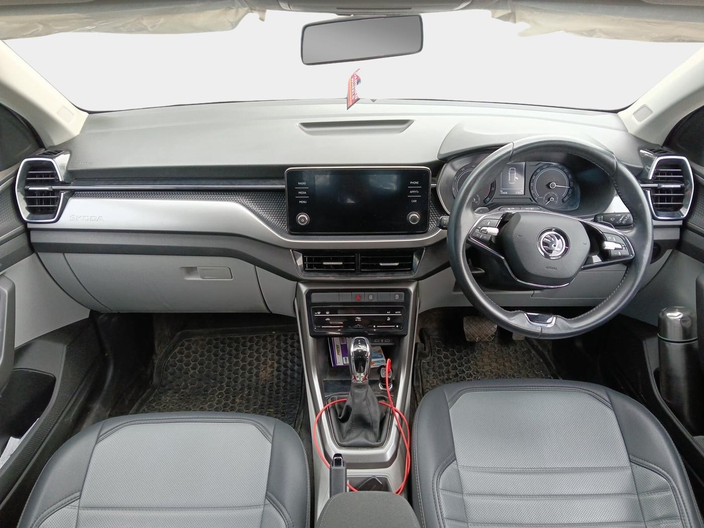 2023 Skoda KUSHAQ AMBITION 1.5 TSI DSG, Petrol, Automatic, 18,000 km, interior