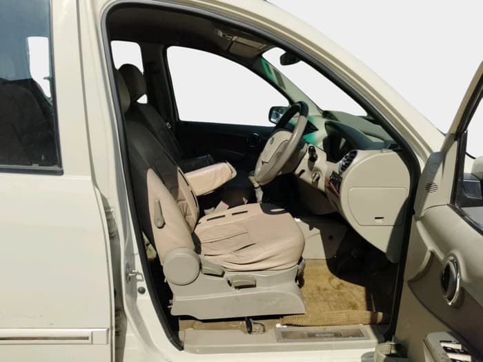 2013 Mahindra Quanto C6, Diesel, Manual, 1,28,032 km, interior