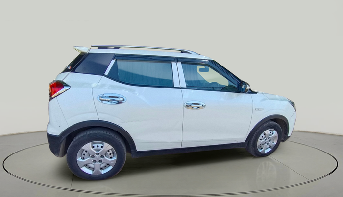 2019 Mahindra XUV300 W4 1.5 DIESEL, Diesel, Manual, 1,94,574 km, exterior